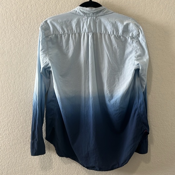XIRENA Beau Ombré Button Down Shirt Long Sleeve, Blu Dawn, Size XS - Picture 8 of 9